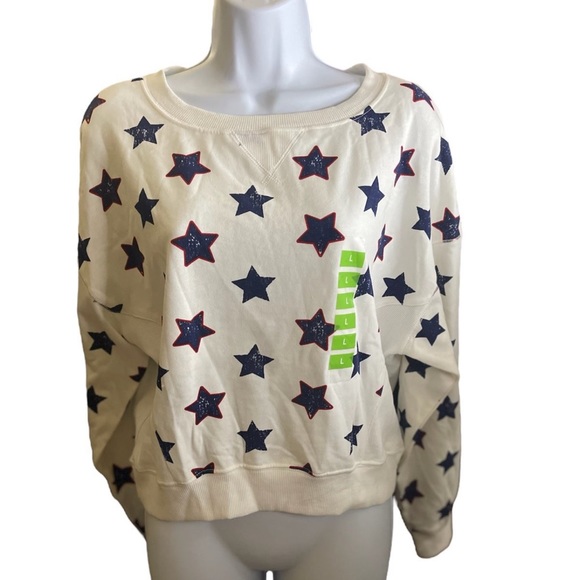 NWT Steve Madden Crewneck Sweatshirt with Stars - Picture 2 of 6